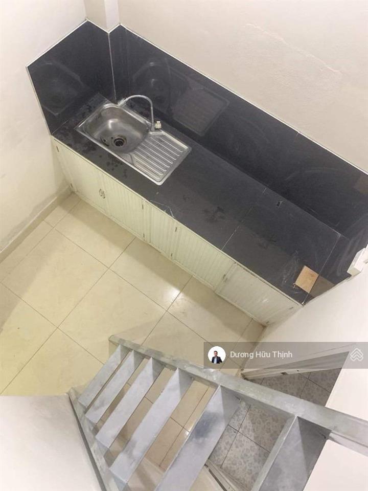 3,2 tỷ trệt+lửng,hxhcách bx miền đông 150mmetro 350mbv ung bướu 1,5km...đang cho thuê 4/tháng