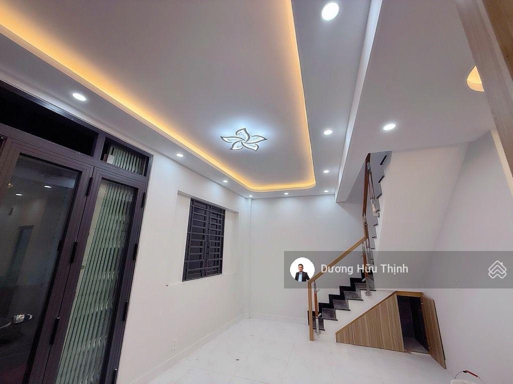 Bán 2 căn nhà liền kề 1 trệt 1 lầu ngay ngã 4 thủ đức căn góc 2 mặt tiền hẻm thông thoáng