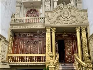 Giữ tiền  5 tầng + hầm + thang máy  kinh doanh mọi mặt trận  p.7  36,7 tỷ  hxt  ngang 8m