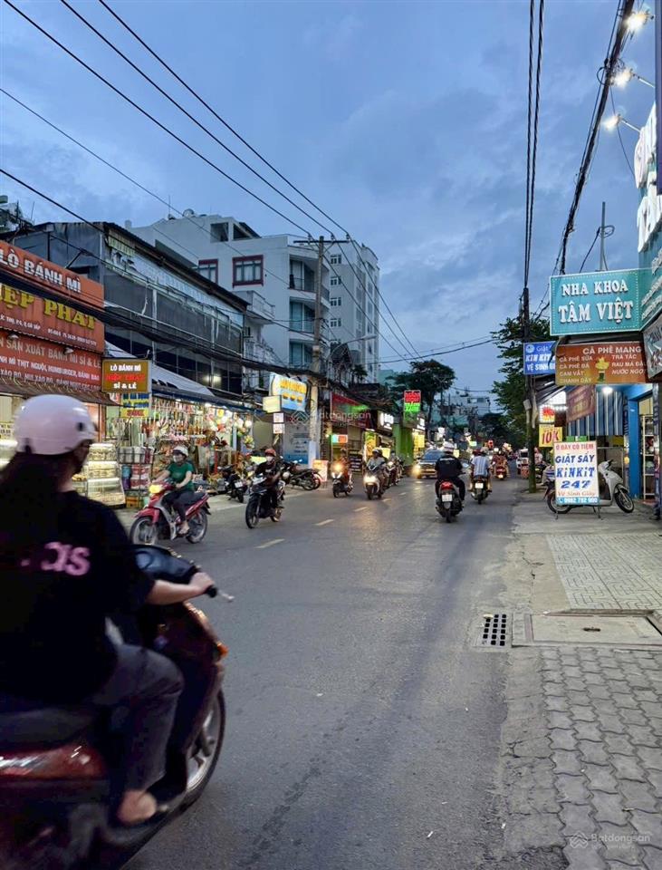 Mặt tiền trần bá giao  p. 5  kinh doanh  vị trí đắc địa  tầm nhìn vàng  9,3 tỷ