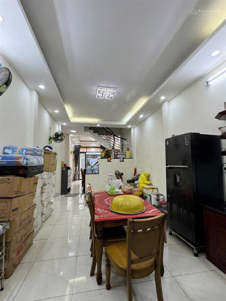 Bán nhà quang trung  1 trục hẻm xe hơi  cách mặt tiền 50m  4m x 22m  8,990 tỷ