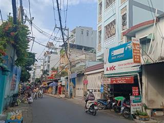 Nhà mặt tiện tiện xây lại  p. 6  vị trí đắt địa  nguồn mạch sống trên con đường  15,5 tỷ