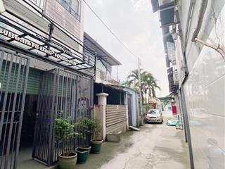 Nhà 3 tầng sát hoàng diệu 2  vincom thủ đức  dtsd 140m2  xe hơi đỗ cửa chỉ nhỉnh 7 tỷ