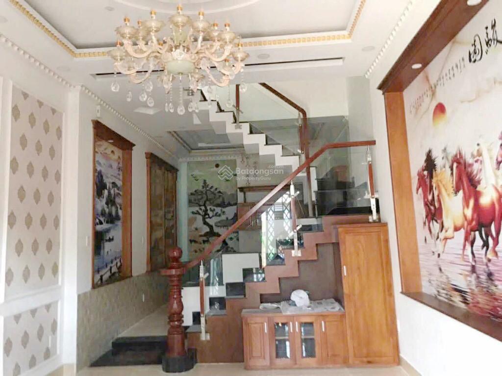 Nhà đẹp trường thọ  ga metro  xe hơi đỗ cửa  3 tầng (4.5mx14m) nhỉnh 7 tỷ