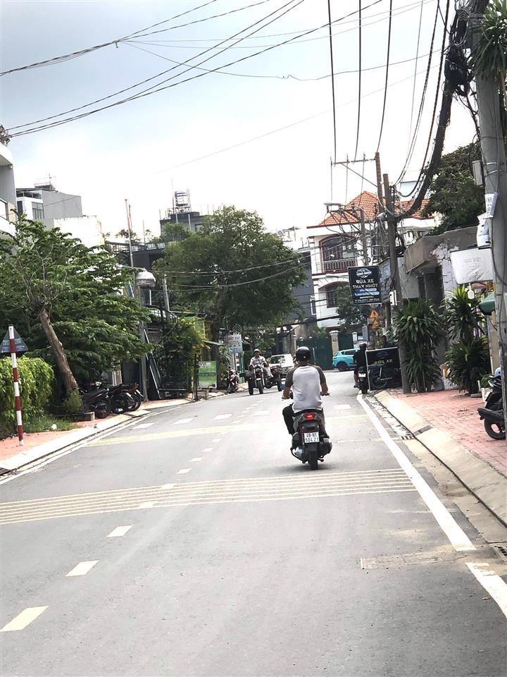 Nhà mới 4 tầng đường linh đông kề phạm văn đồng 4.5x11.5m chỉ hơn 6 tỷ