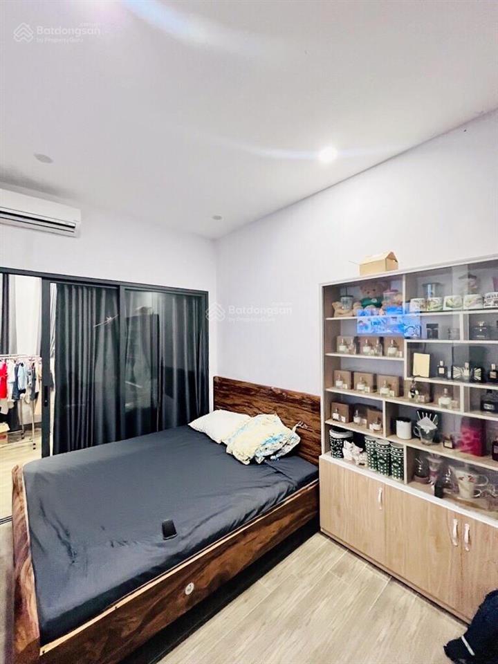 Nhà 3 tầng mặt tiền khu phân lô ga metro trường thọ  4.7x14 chỉ 10 tỷ