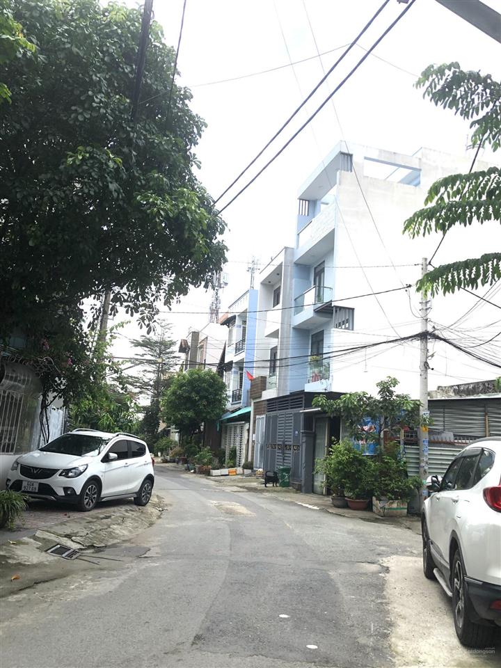 Nhà 3 tầng mặt tiền khu phân lô ga metro trường thọ  4.7x14 chỉ 10 tỷ