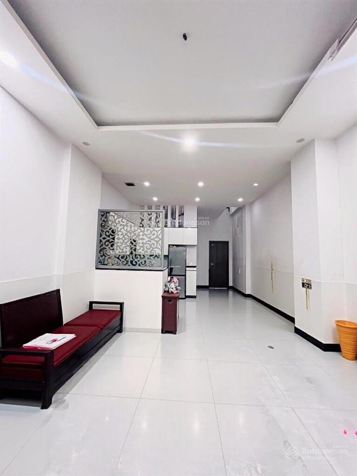 Nhà 3 tầng mặt tiền khu phân lô ga metro trường thọ  4.7x14 chỉ 10 tỷ