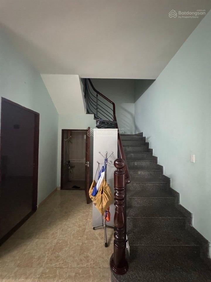 Nhà hiếm độc và lạ! sân trước rộng 27m2 bề ngang nhà lớn 6.7m khu vip cư xá kiến thiết q9, hcm