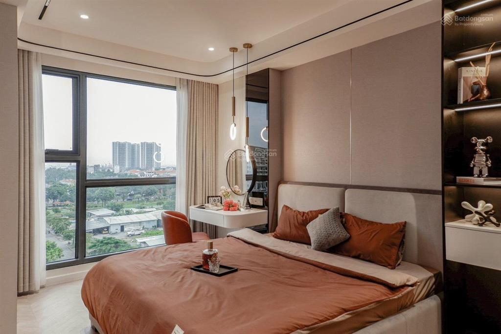 Bán gấp căn hộ saigon south giáp pmh (3pn 2wc) nhà đẹp có ôxe, full nội thất cao cấp  0911 898 ***