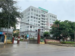 Cần bán 100m2 làn 2 ql6, nhà 4 tầng, sẵn 3p hát đang ở, kinh doanh hiệu quả