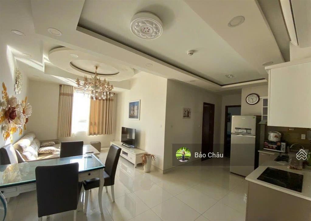 Chính chủ cần bán gấp căn hộ tại screc tower, q.3, 68m2, 2pn2wc, 1.92 tỷ