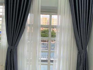 Q8 phòng xinh đón nắng giá tốt, ưu đãi 50%!