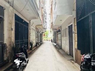 Tổ ấm an yên giữa lòng hoàng quốc việt  nhỉnh nhẹ 7 tỷ. ô tô đỗ cửa. diện tích 30m2 x 5 tầng