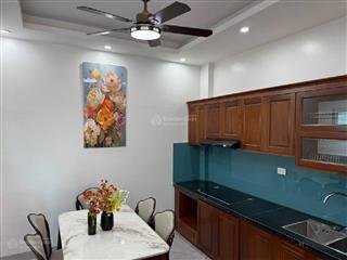 Cô nhung cần bán gấp nhà thụy phương 4 tầng, mặt tiền 5.6m, gần phố, chợ kẻ vẽ, trường học, giá 8.5