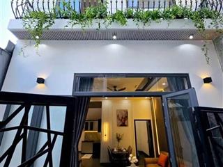 Cô 6 cần bán gấp nhà tân bình giá ngộp chỉ 2ty600