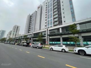 Cho thuê shop góc cardinal court 267m2 đối diện larcade