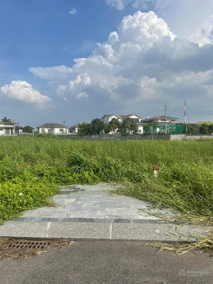 Bán nhanh nền đất kđt vạn phúc city, 105m2, giá chỉ 9,9 tỷ, view đẹp giá tốt, 0938 289 *** chị dung