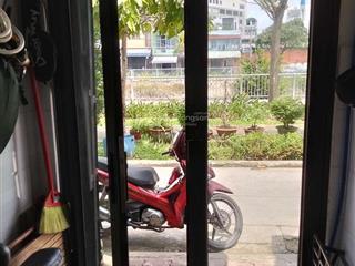 Bán nhà nhỏ xinh mặt tiền đường bến ụ cây, p10, q8, chỉ 1,65 tỷ