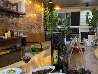 Bán căn hộ đẹp cộng hoà garden 3pn, 2wc, nội thất đầy đủ, giá chỉ 4 tỷ (có thương lượng)