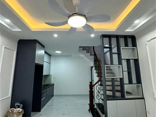 Bán nhà 5 tầng mới xây  trung tâm trâu quỳ, gia lâm