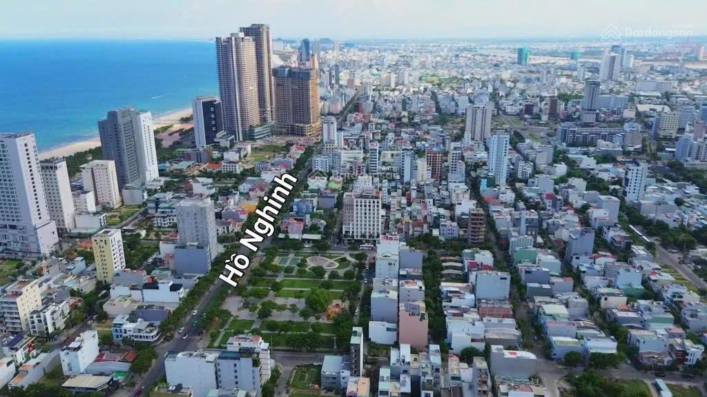 Gần biển! bán đất 3 mặt tiền tặng nhà 970m2 249,99 tỷ mt hồ nghinh q. sơn trà