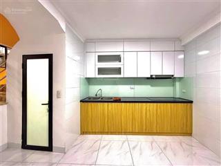Bán nhà khương trung  4 ngủ khép kín  ngõ thông  gần phố  gần công viên đầm hồng