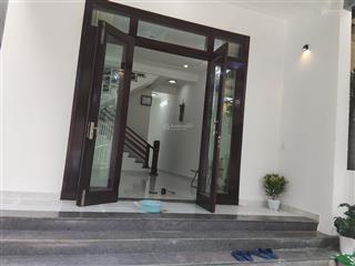 Bán nhà mới xây 115m2, 4,95 tỷ ở trần nhân tông, cẩm châu, hội an, quảng nam chỉ với giá tốt