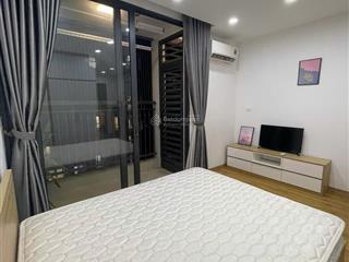Nhượng phòng studio 28m2, toà g3 cc green bay mễ trì, tầng cao thoáng. full đồ, giá 8,5tr/tháng