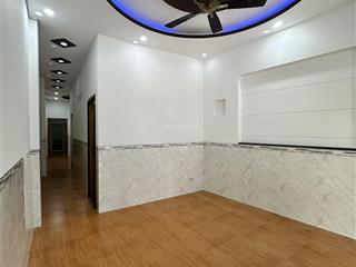 Bán đất tặng nhà cấp 4 2 phòng ngủ rộng rãi xe hơi tới cửa  chỉ 70tr/m2
