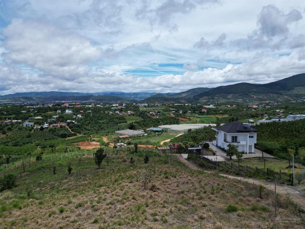 Đất xã đông thanh, lâm hà, 40 mét mặt đường bê tông, 400m2 thổ cư, tách được 5 mét 8 sổ