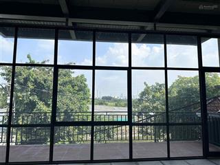 Cho thuê mặt bằng tầng 1 và tầng 2 chuyển vào luôn
tầng 1 120m2
tầng 2160m2