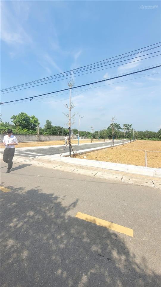 Cắt lỗ sâu lô góc mặt tiền rộng tại phú cát hà nội