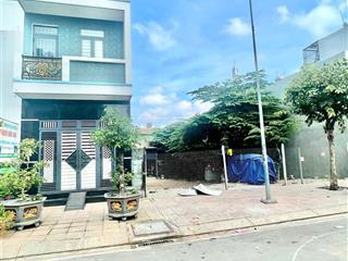 Xuất cảnh bán gấp đất nền mặt tiền full thổ cư 50m2 trung tâm quận bình tân  tiện ích bao quanh