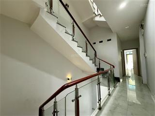 Cho thuê nhà 4 phòng ngủ có sẵn máy lạnh thích hợp vừa ở vừa kinh doanh   0962 123 ***