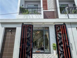 Chính chủ bán nhà mới xây mt tỉnh lộ 826, cần đước long an 120m², 2 tỷ 680, shr, sân đậu ô tô