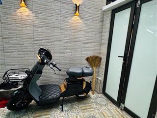 Gần 3 tỷ tập thể tầng 1 tân mai, mặt ngõ thông, full nội thất