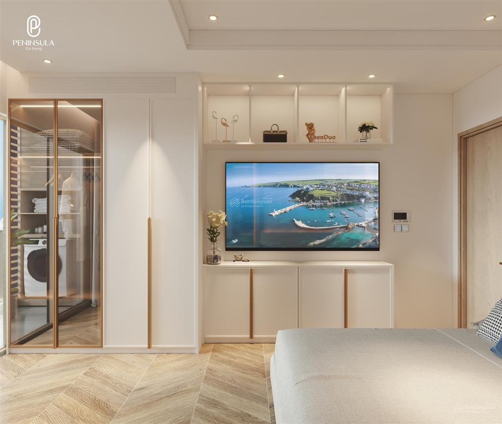 Căn 2pn view pháo hoa ban công đông nam, hỗ trợ vay 70% duy nhất còn lại tại peninsula