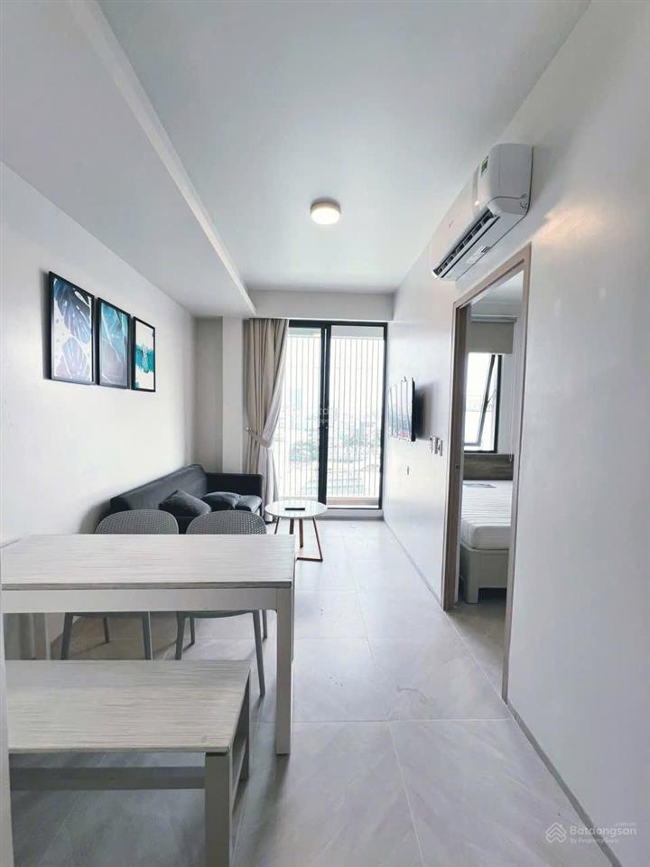 Căn hộ 1pn ban công 40m2 chỉ 9,2tr gần siêu thị go, ufm, nguyễn thị thập, phú mỹ hưng