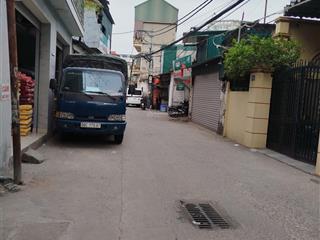 Chỉ 195tr/m2 , đường ô tô tránh , nhà 3 tầng , lô góc , 3 mặt thoáng , sổ nở hậu .