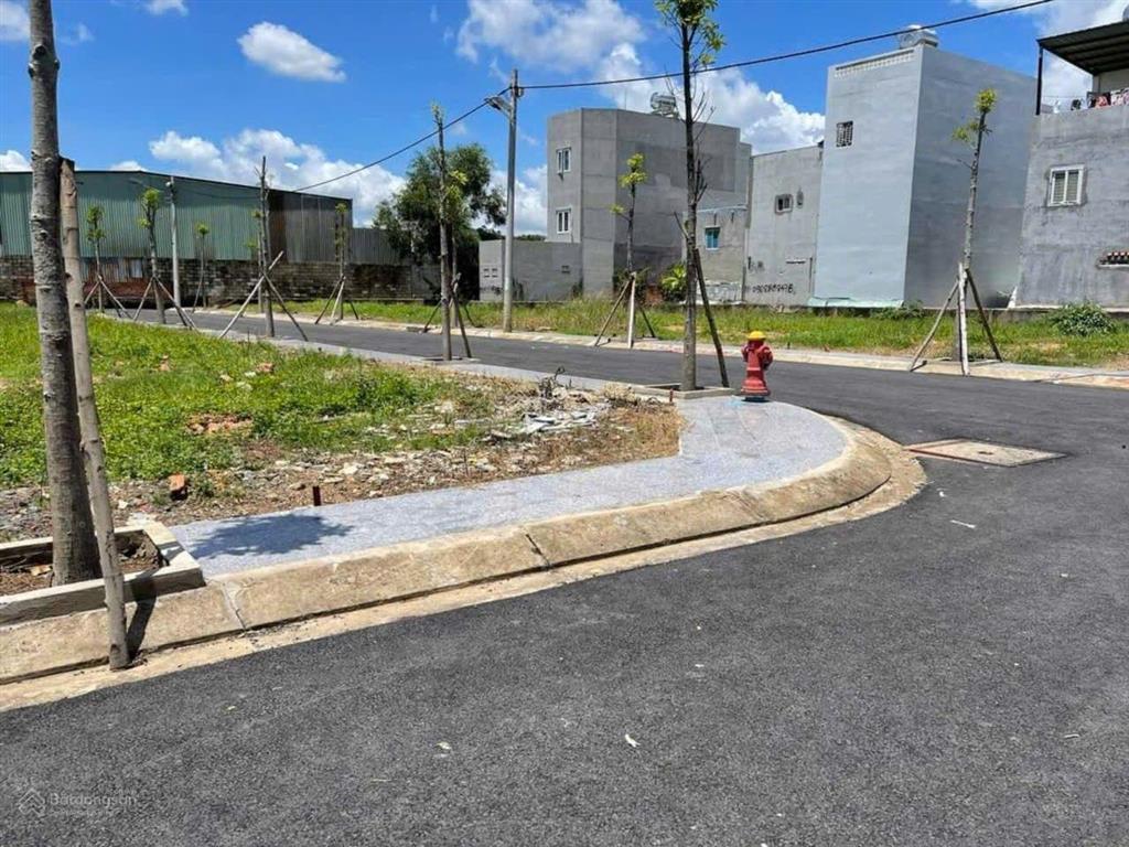 Bán lô đất nền giá rẻ đầu tư siêu vip đường phước thiện. đối diện vinhomes nguyễn xiển. giá chỉ 2.9