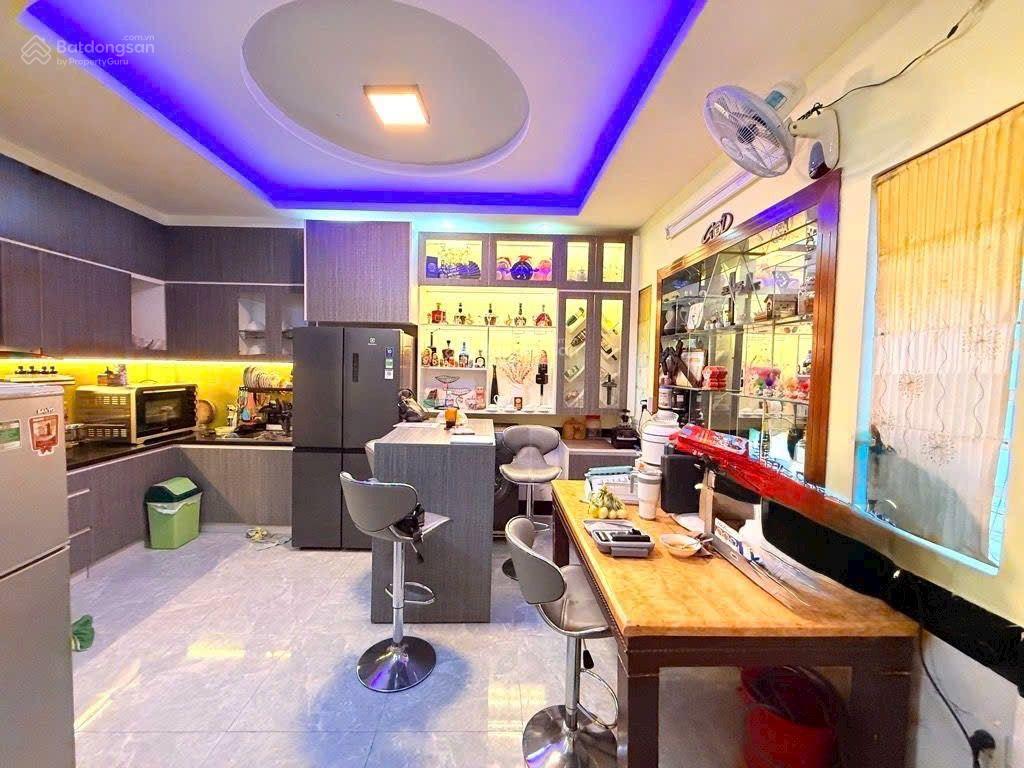 Ngộp bank gấp căn góc 2 mặt thoáng, ô tô đỗ cửa nguyễn duy cung, gò vấp chỉ 6ty1