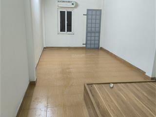 Cho hộ gia đình thuê nhà sau trường cao đẳng fpt, đường trịnh văn bô