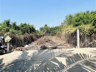 Duy nhất một nền 120m2 ở cần giuộc. cách coopmart cần giuộc chỉ 600m. giá 680tr đ.công đồng lộc hậu