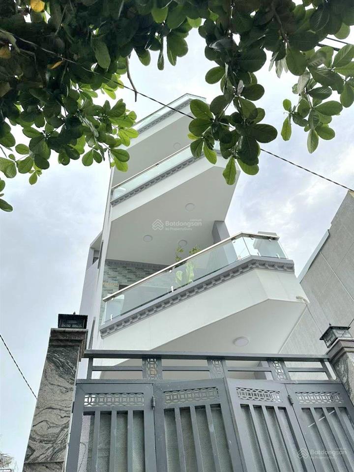 Bán nhà mặt tiền đường lưu hữu phước, phường phú định (quận 8 cũ)  70m2  4 tầng  6. x tỷ tl