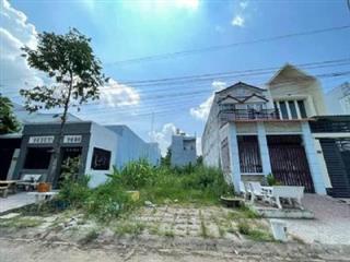 Hàng ngộp mt nhựa 6m sát chợ tân trung, gò công, tiền giang. dt 120m2/429tr. sổ hồng riêng