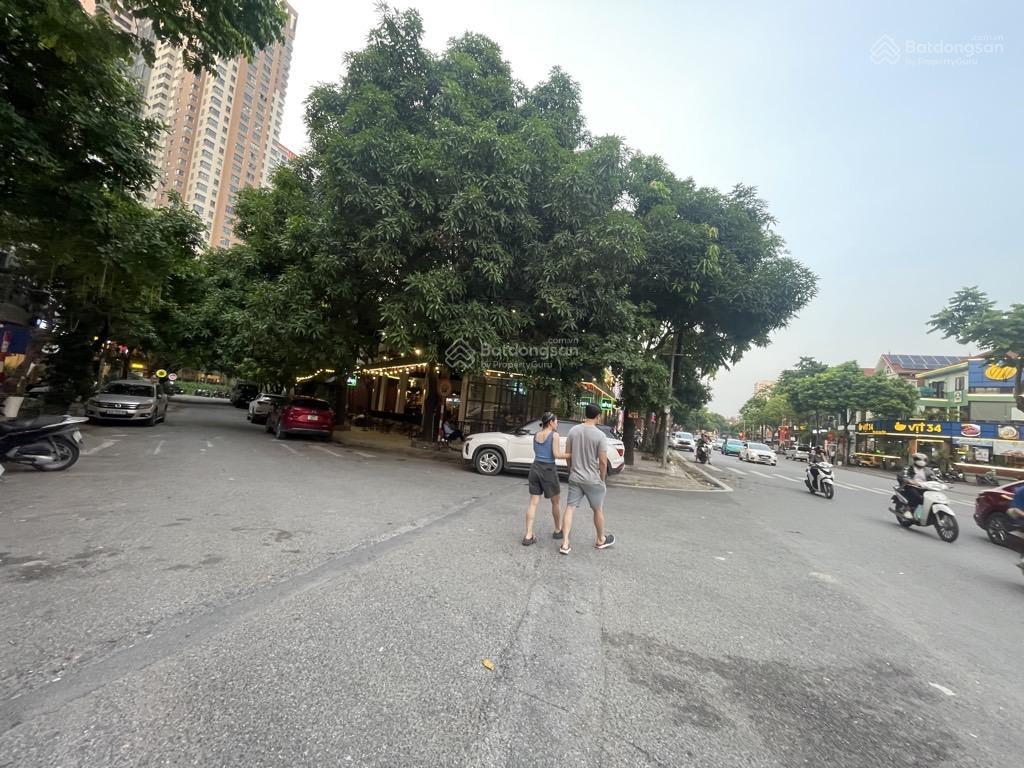 Bán liền kề làng việt kiều châu âu 75m2 15.5 tỷ kinh doanh đỉnh ô tô tải vào trong nhà
