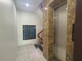 Thanh trì, phân lô ô tô tránh  lô góc  kinh doanh  6 tầng thang máy
