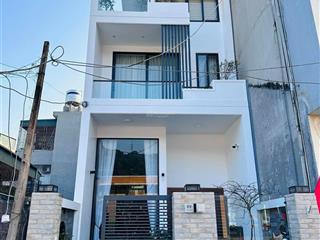 Chú phú cần vốn kinh doanh nên bán gấp căn nhà ở đường bạch đằng, p14  quận bình thạnh
