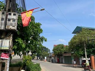 Lô góc mặt đường, gần ngay nhà máy in tiền, đất chính chủ